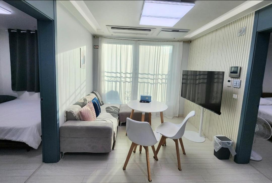 Yeongdeungpo Modern Flat